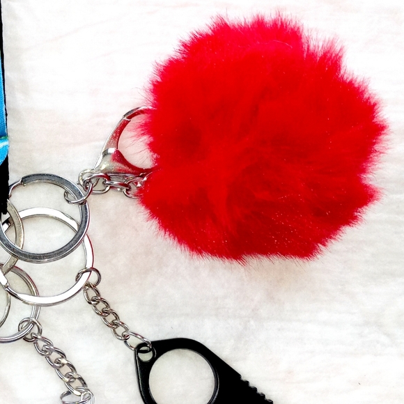 Self Defense Keychain - Picture 2 of 4